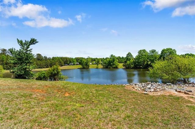 4426 Deacon Court, High Point, NC 27265