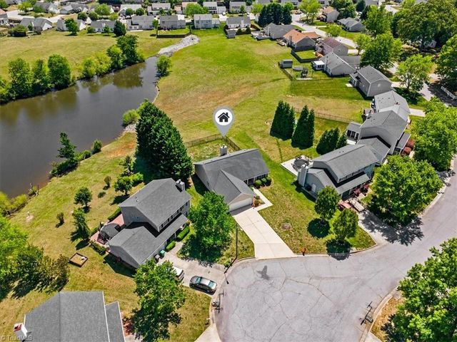 4426 Deacon Court, High Point, NC 27265