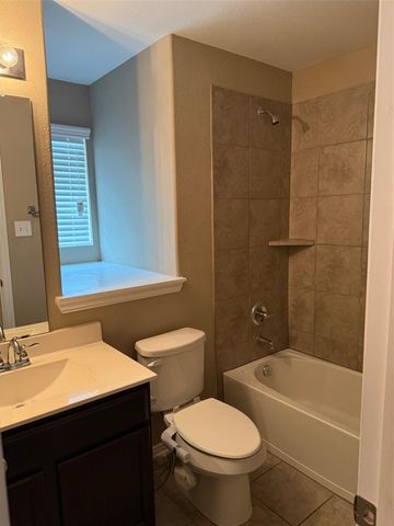 8507 Starling Court, Baytown, TX 77521