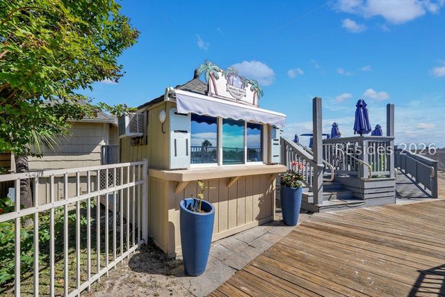 40 Folly Field Rd Apt E1, Hilton Head Island, SC 29928