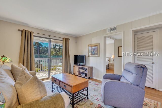 40 Folly Field Rd Apt E1, Hilton Head Island, SC 29928
