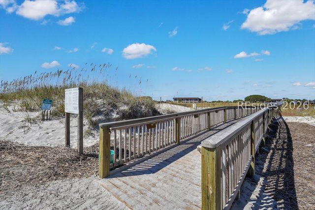 40 Folly Field Rd Apt E1, Hilton Head Island, SC 29928