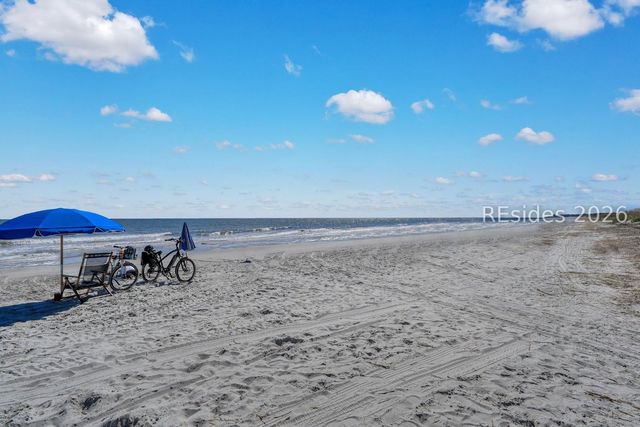 40 Folly Field Rd Apt E1, Hilton Head Island, SC 29928