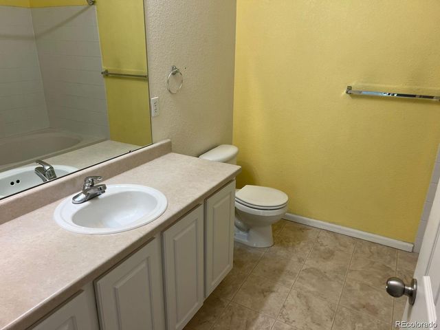 5255 Memphis Street 712, Denver, CO 80239