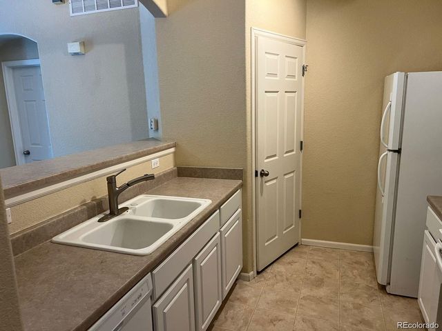 5255 Memphis Street 712, Denver, CO 80239