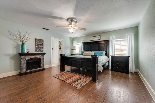 614 W 4th Street, Justin, TX 76247