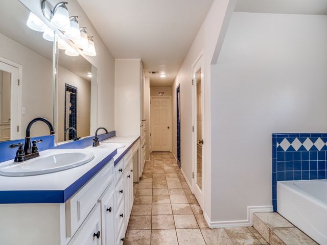 614 W 4th Street, Justin, TX 76247