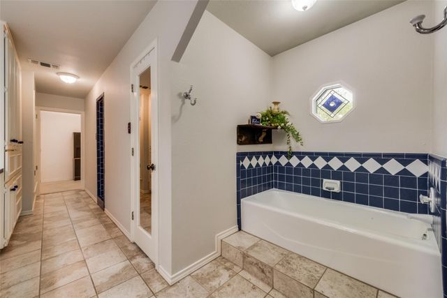 614 W 4th Street, Justin, TX 76247