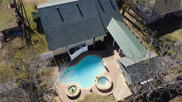 614 W 4th Street, Justin, TX 76247