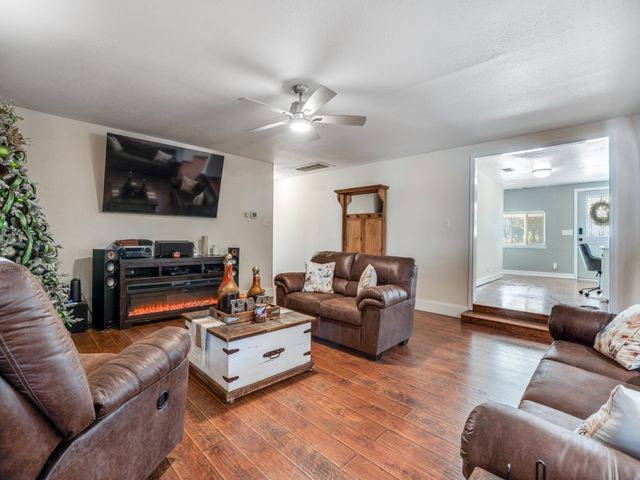 614 W 4th Street, Justin, TX 76247
