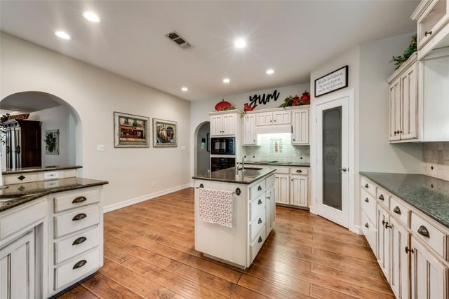 614 W 4th Street, Justin, TX 76247