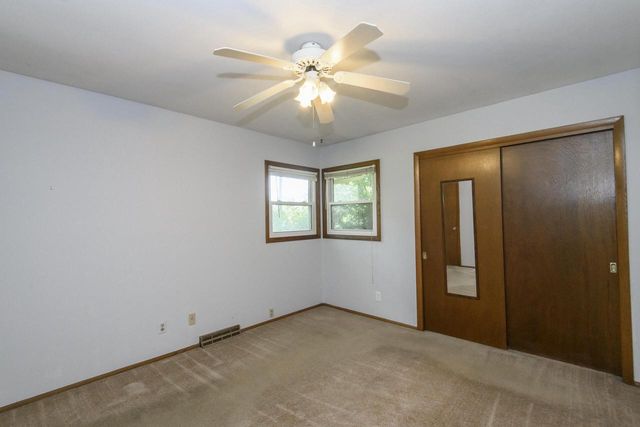 8954 N Silver Brook LANE, Brown Deer, WI 53223