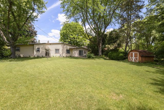 8954 N Silver Brook LANE, Brown Deer, WI 53223