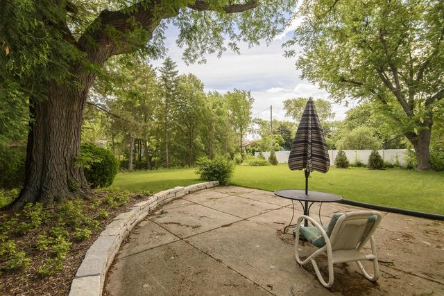 8954 N Silver Brook LANE, Brown Deer, WI 53223