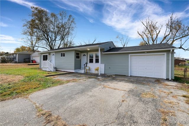 779 Yenowine Lane, Georgetown, IN 47122