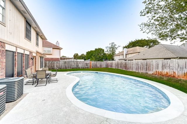 2004 Saber Court, League City, TX 77573