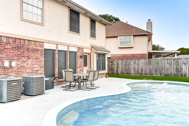 2004 Saber Court, League City, TX 77573