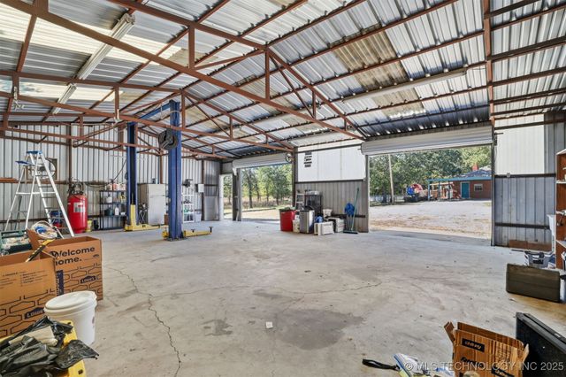 4042 3rd NE, Ardmore, OK 73401