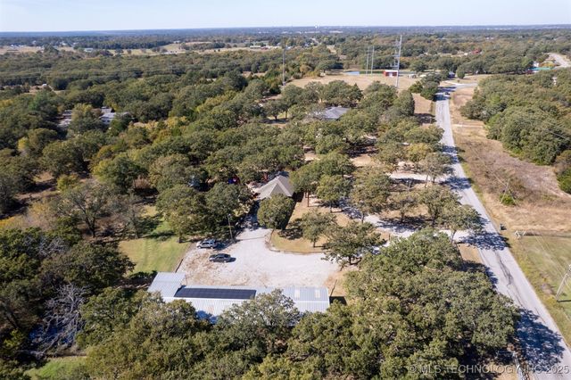 4042 3rd NE, Ardmore, OK 73401