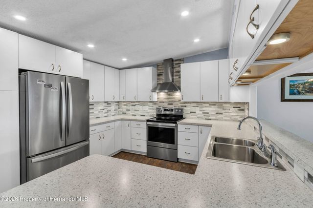 7524 Dinsmore Street, Brooksville, FL 34613