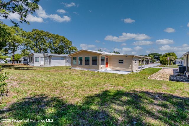 7524 Dinsmore Street, Brooksville, FL 34613
