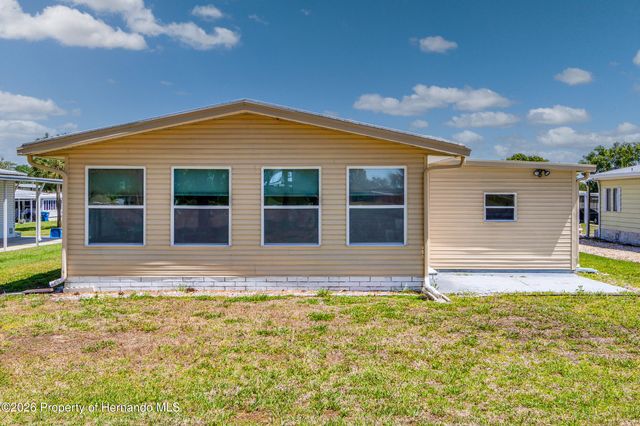 7524 Dinsmore Street, Brooksville, FL 34613