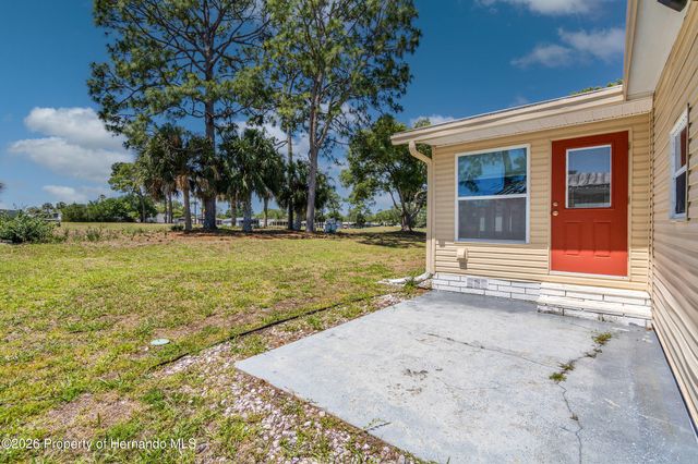 7524 Dinsmore Street, Brooksville, FL 34613