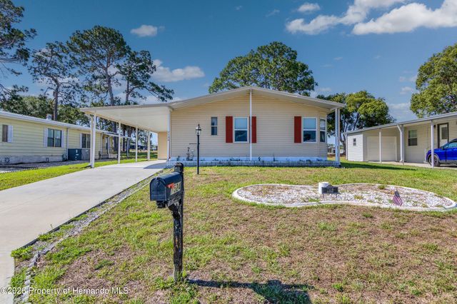 7524 Dinsmore Street, Brooksville, FL 34613