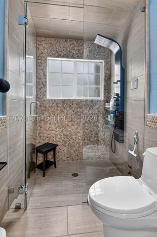4225 NW 7th Pl, Deerfield Beach, FL 33442