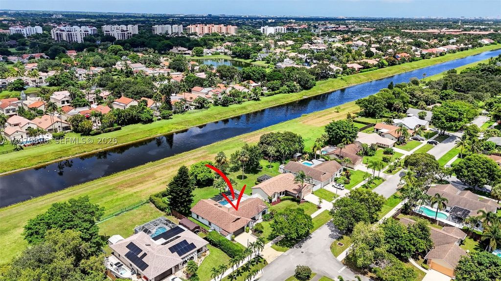 4225 NW 7th Pl, Deerfield Beach, FL 33442