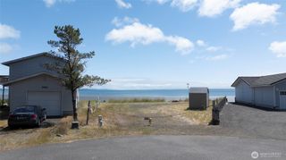 742 Peninsula Court SE, Ocean Shores, WA 98569