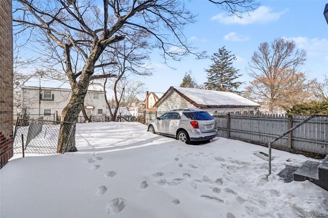 548 S 8th Avenue, Mount Vernon, NY 10550