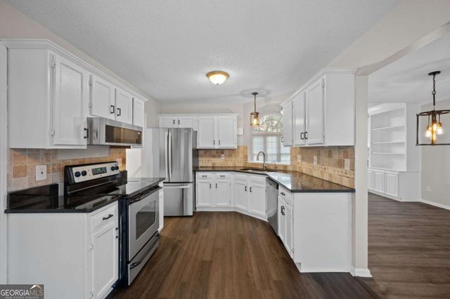 703 Players Court, Woodstock, GA 30189