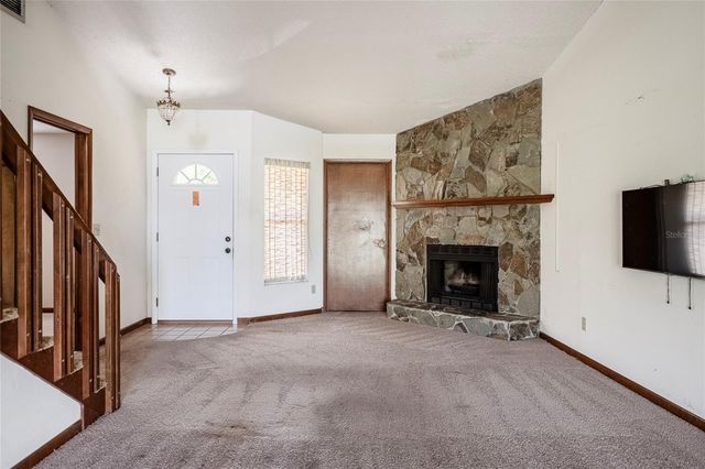 925 FENTON LANE 9, Lakeland, FL 33809