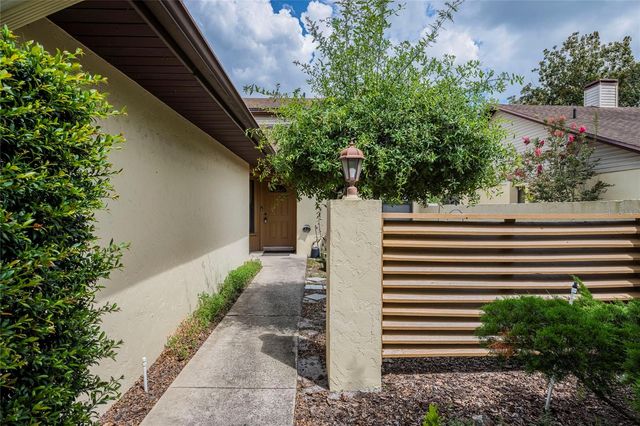 925 FENTON LANE 9, Lakeland, FL 33809