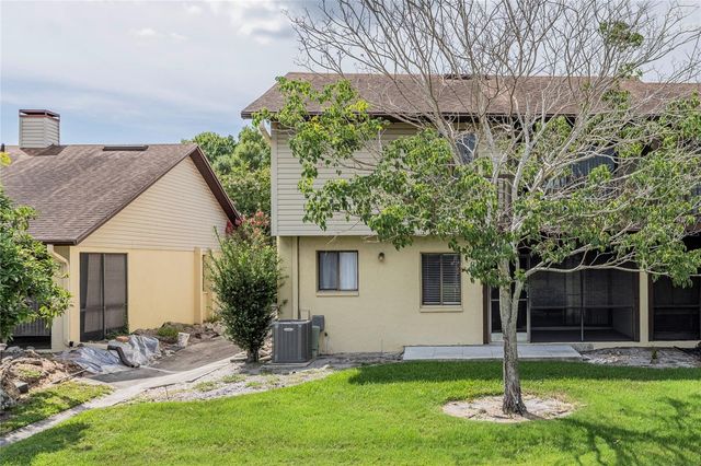 925 FENTON LANE 9, Lakeland, FL 33809