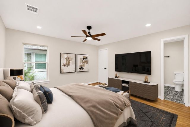 4238 T C Jester Boulevard, Houston, TX 77018