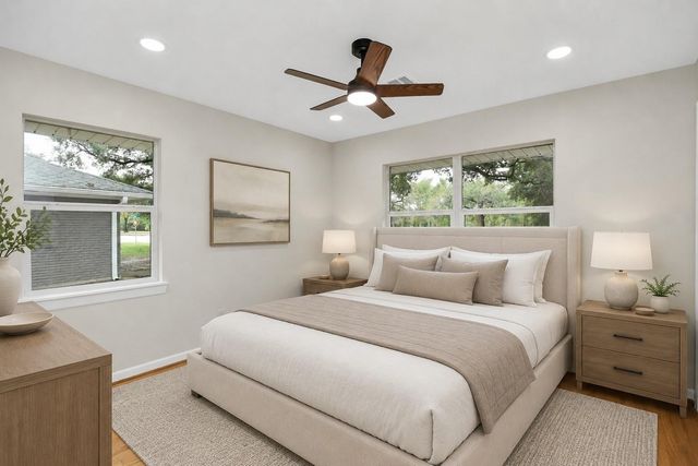 4238 T C Jester Boulevard, Houston, TX 77018