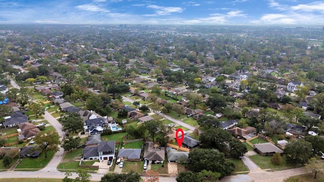 4238 T C Jester Boulevard, Houston, TX 77018