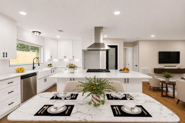 4238 T C Jester Boulevard, Houston, TX 77018
