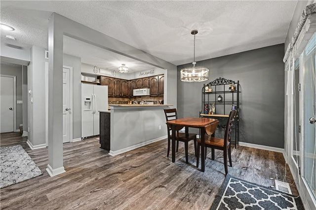 9411 W 119th Terrace, Overland Park, KS 66213