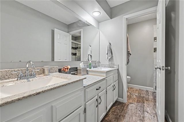 9411 W 119th Terrace, Overland Park, KS 66213