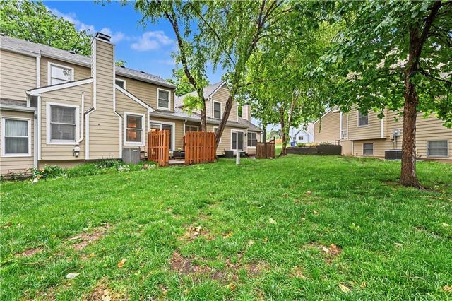 9411 W 119th Terrace, Overland Park, KS 66213