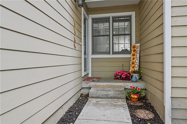 9411 W 119th Terrace, Overland Park, KS 66213