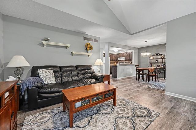 9411 W 119th Terrace, Overland Park, KS 66213