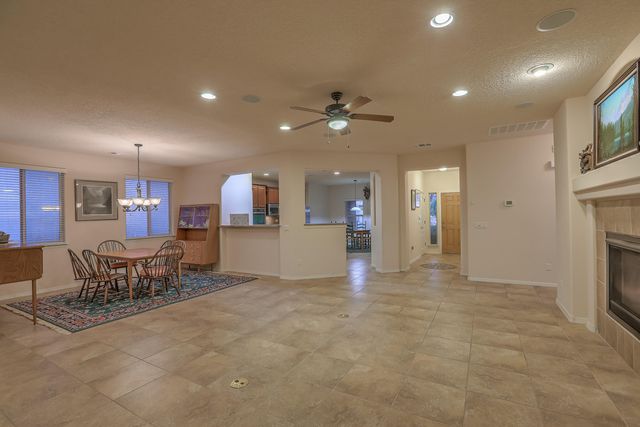 929 Evening Primrose Lane, Bernalillo, NM 87004