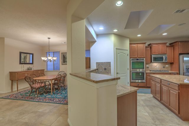 929 Evening Primrose Lane, Bernalillo, NM 87004