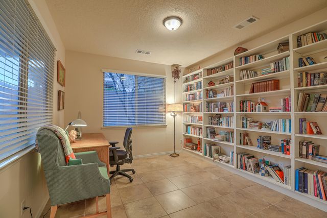 929 Evening Primrose Lane, Bernalillo, NM 87004