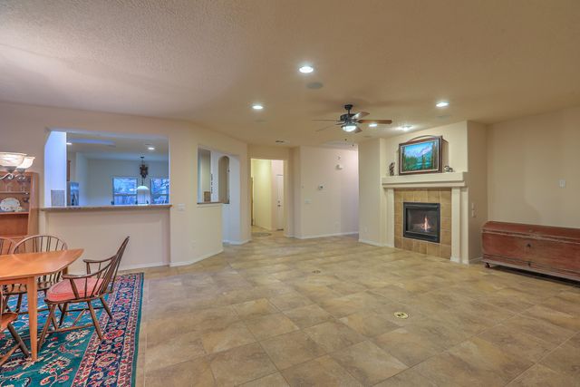 929 Evening Primrose Lane, Bernalillo, NM 87004