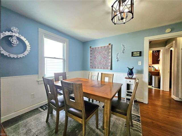 215 N 6th ST, Hampton, VA 23664